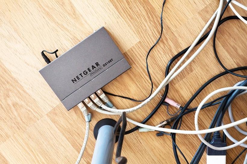 cómo arreglar la luz roja parpadeante en el router